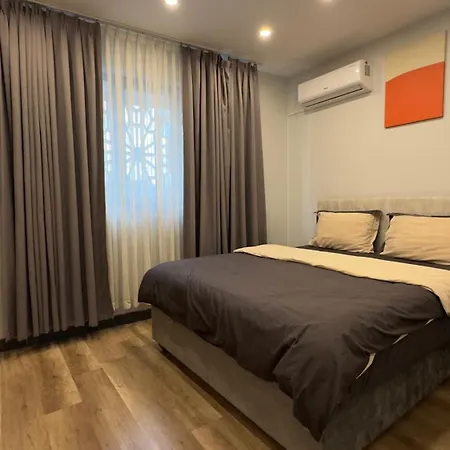 Oeztatli Apartment *