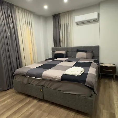 Oeztatli Apartment Istanbul