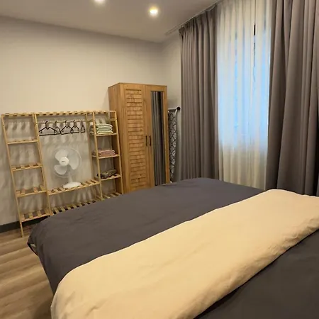 Oeztatli Apartment