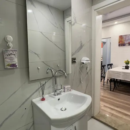 Apartment Oeztatli *