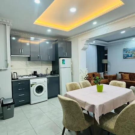 Oeztatli Apartment Istanbul